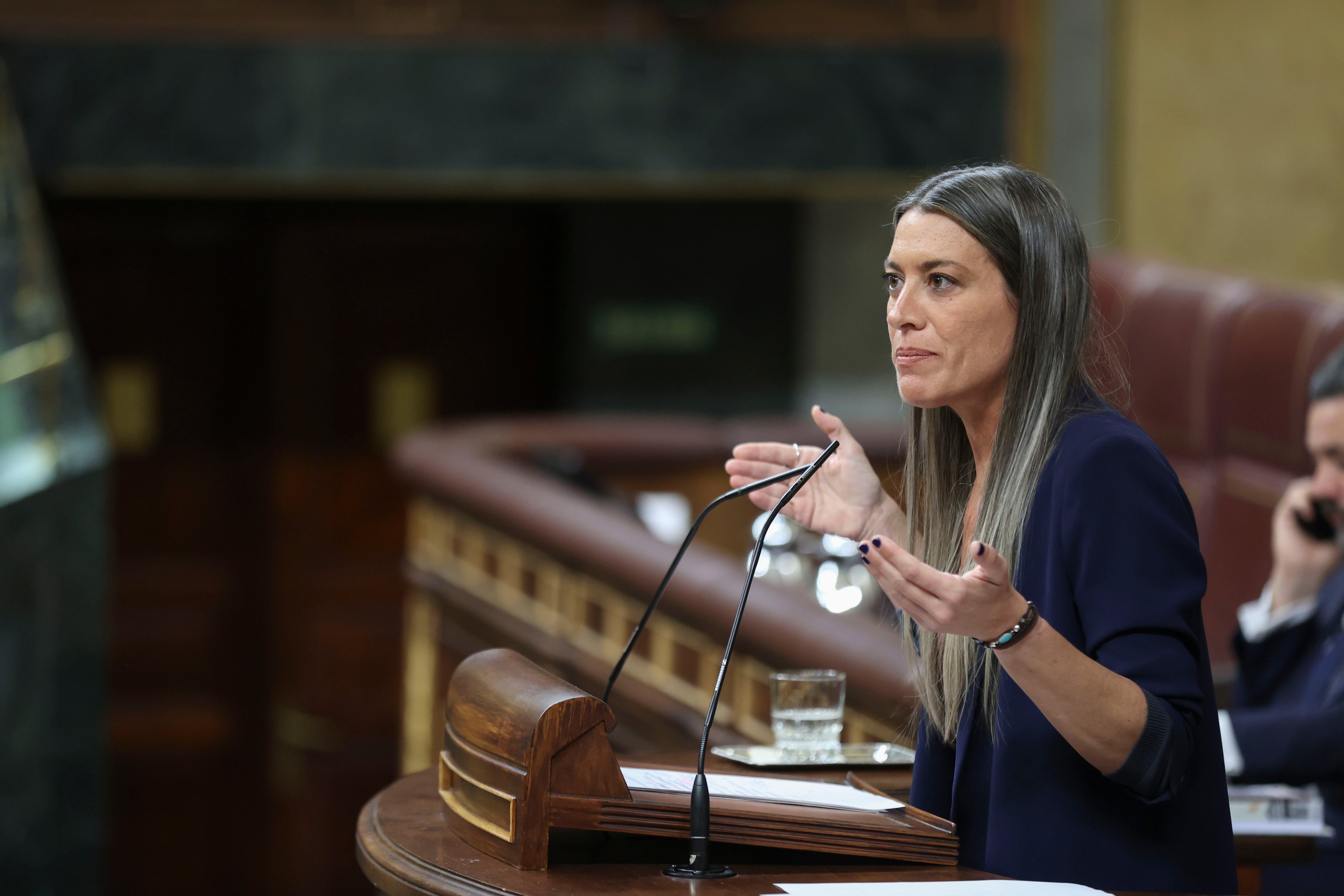La diputada de Junts Miriam Nogueras interviene durante el pleno del Congreso de los Diputados.