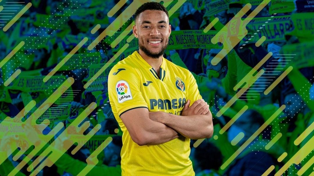 Danjuma posa con la camiseta del Villarreal 