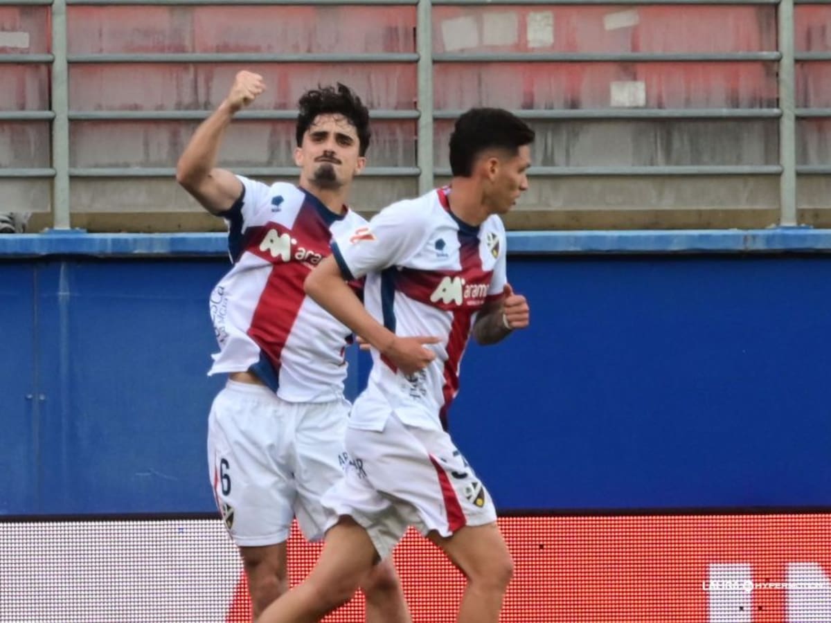 Javi Mier: "Tenemos que seguir mejorando, apretar más y ganar al Zaragoza en casa"