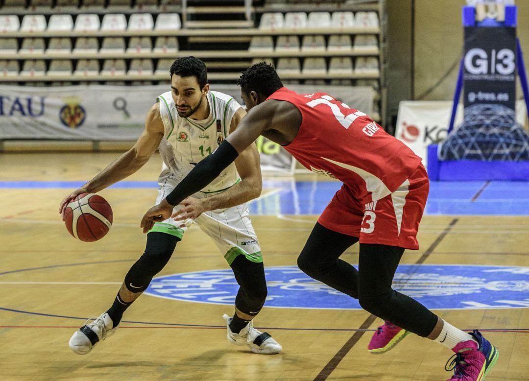 El TAU Castelló aplaza el partido del viernes por tres casos positivos de coronavirus en el equipo