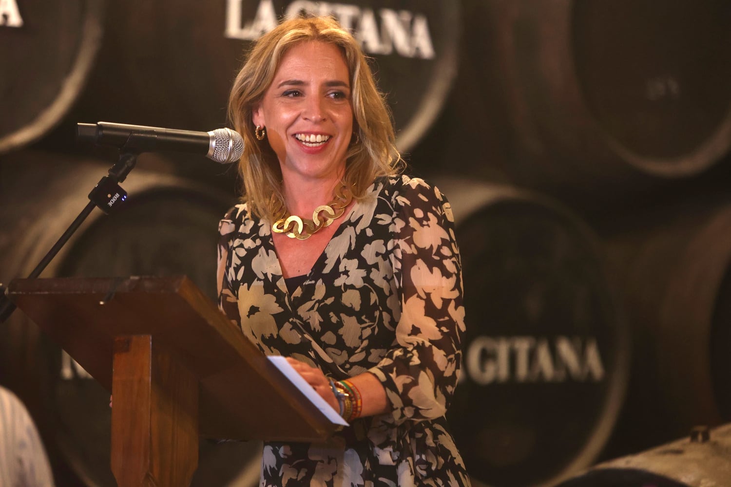 Almudena Martínez, presidenta de la Diputación de Cádiz durante la presentación del cartel de las Carreras de Caballos