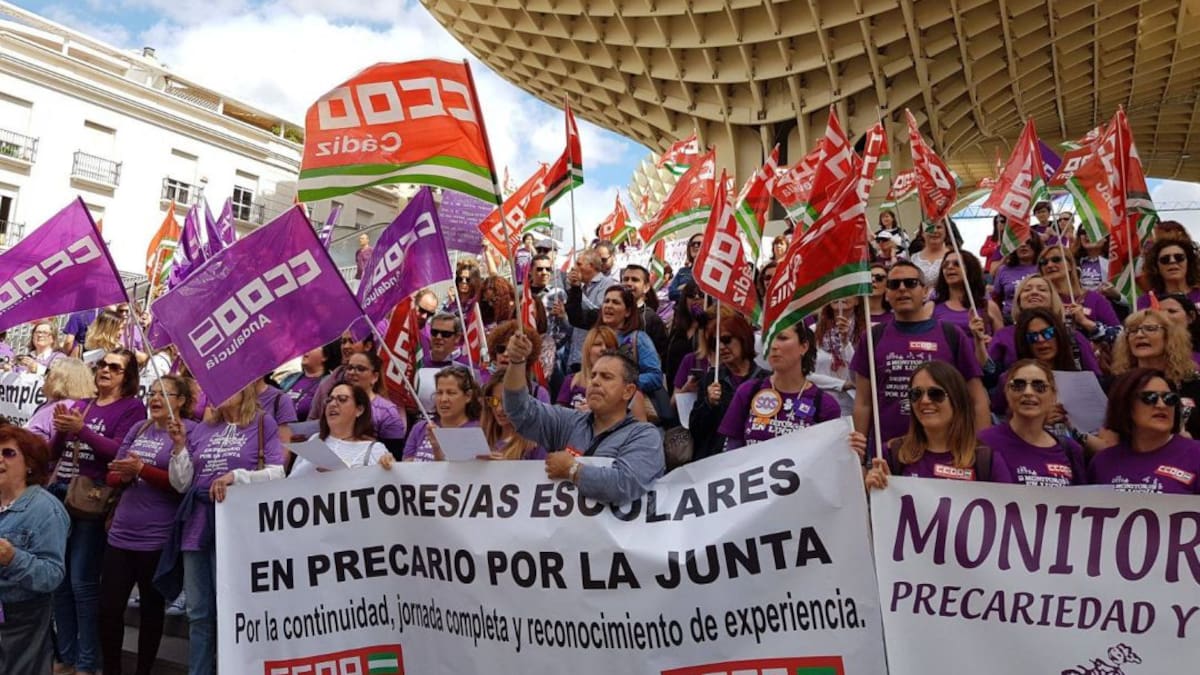 Los monitores escolares continúan su lucha