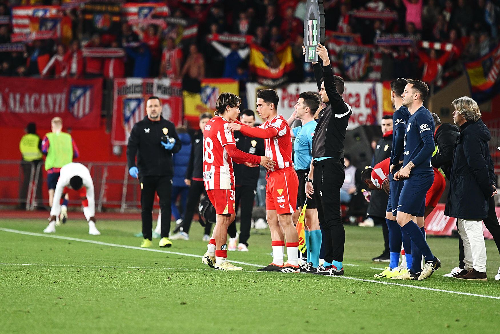 Arribas parece haber perdido la titularidad en el Almería.
