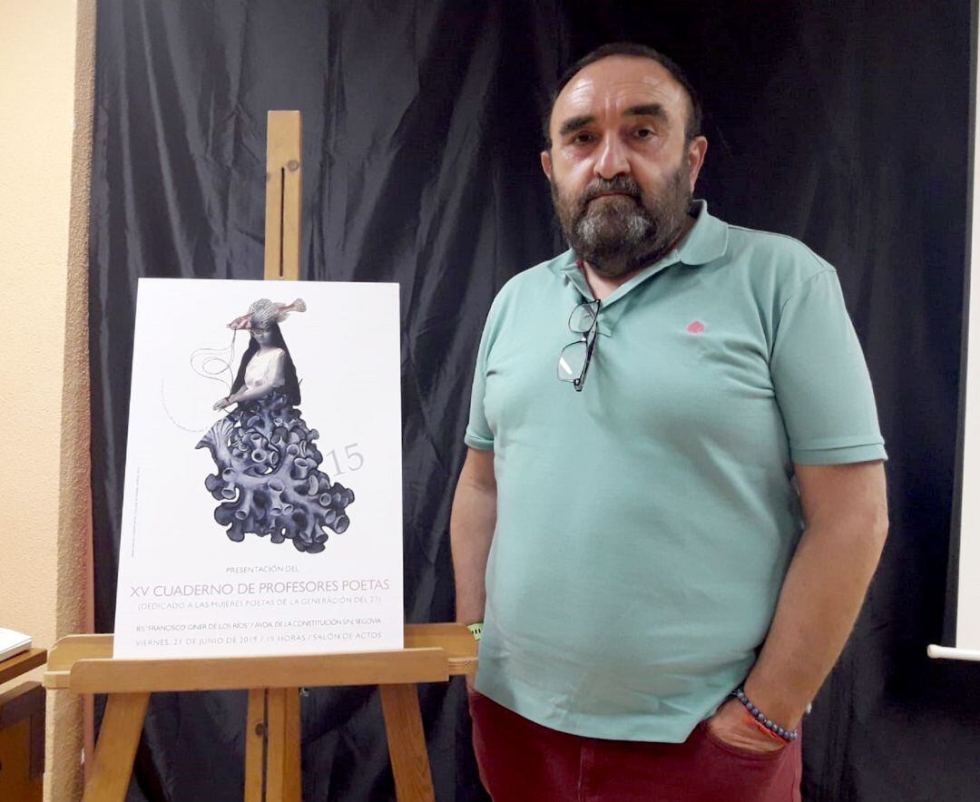 Colabora con Radio 90 en La Gatera