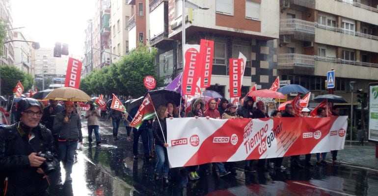 Cabecera de la manifestación con motivo del Día Internacional del Trabajo celebrada en Jaén capital.