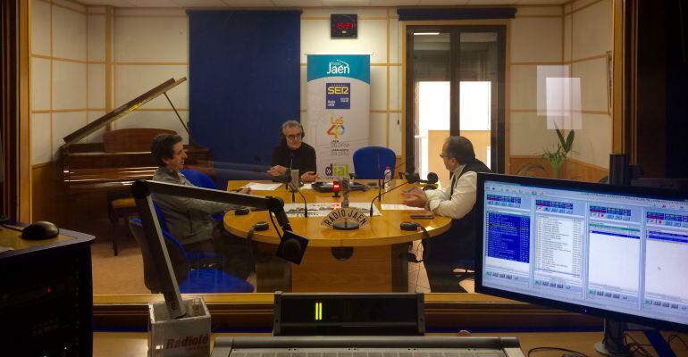 Pedro Melguizo durante la tertulia &#039;Paso a 2&#039; de &#039;Hoy por Hoy Jaén&#039; con José Liébana y Ginés Donaire.