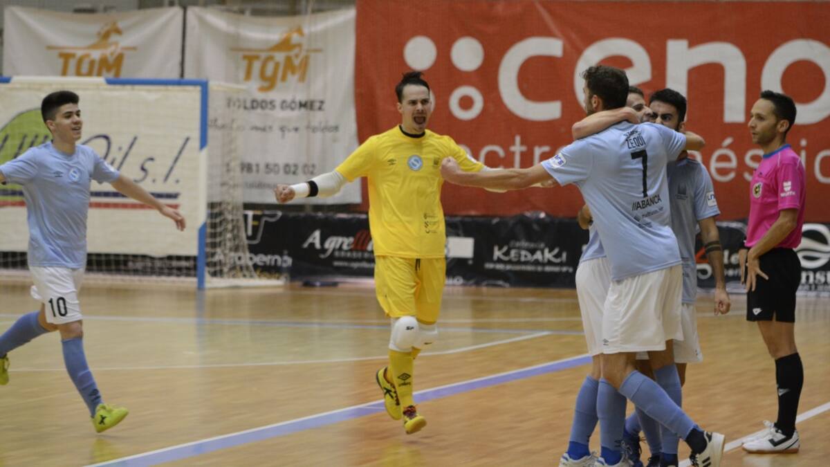 Un partido de escándalo