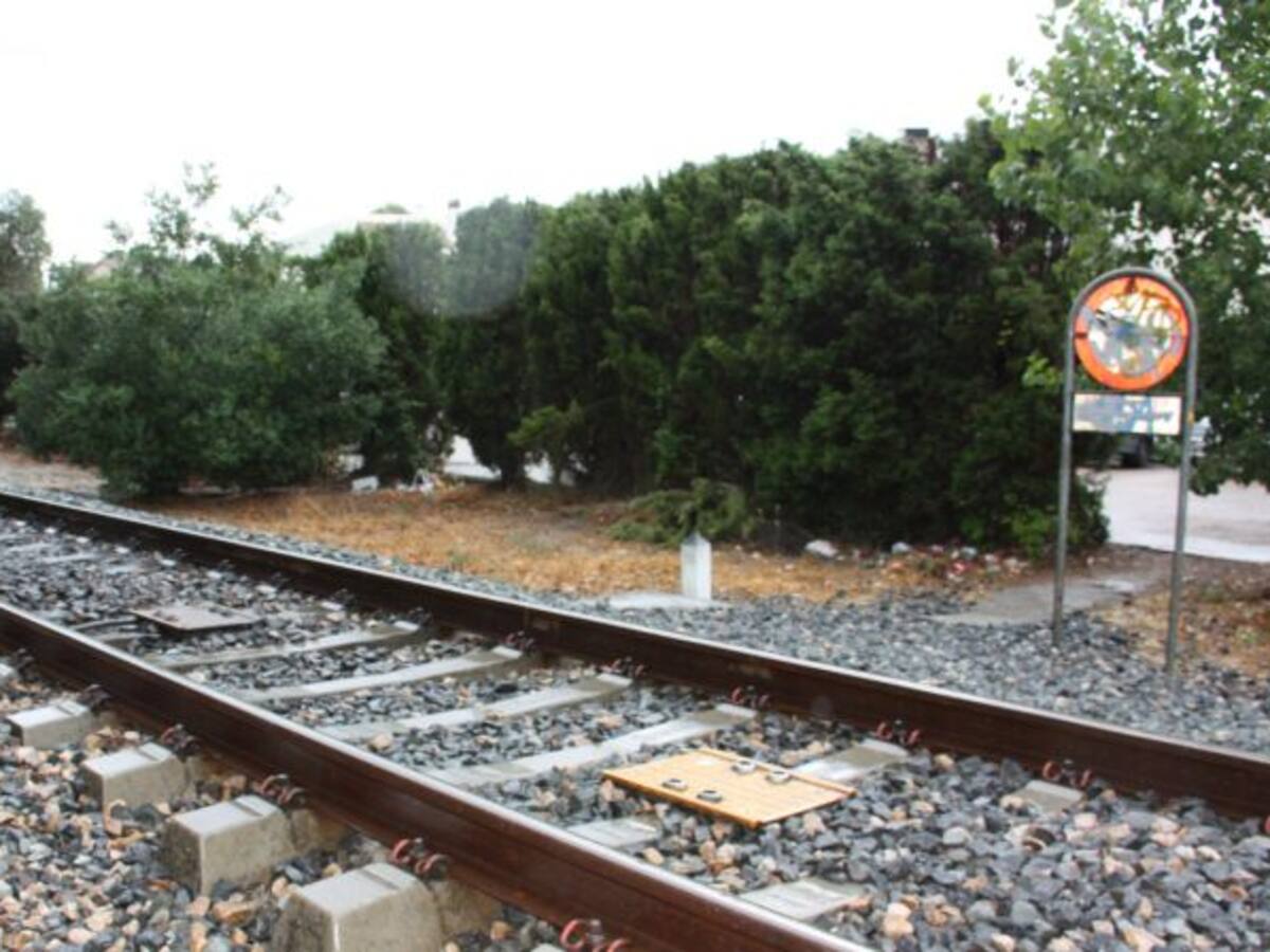 Uns 150 passatgers, aturats a dins d'un tren a prop de l'estació de Tarragona