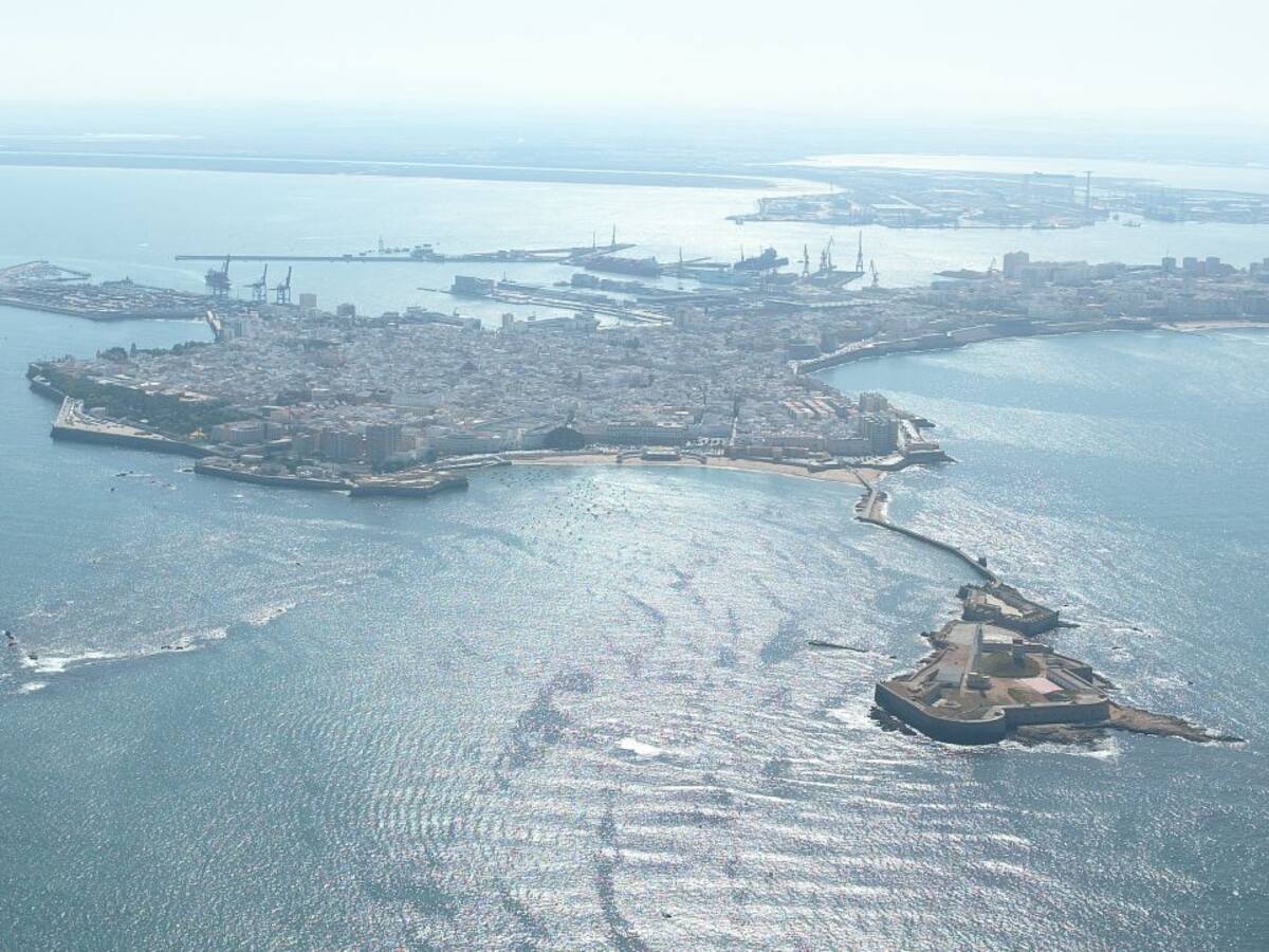 La lista de deberes del Pleno de Cádiz al nuevo Gobierno andaluz