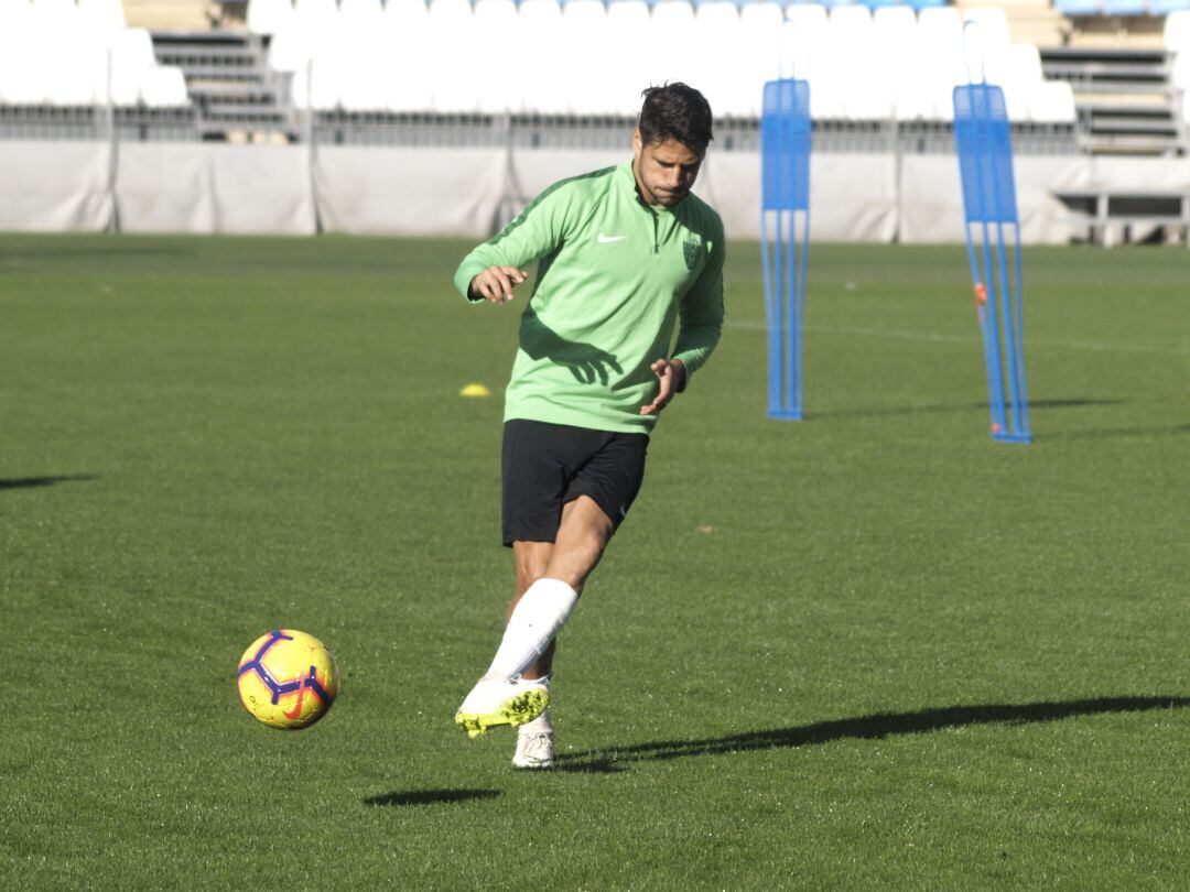 José Romera en el entrenamiento rojiblanco.