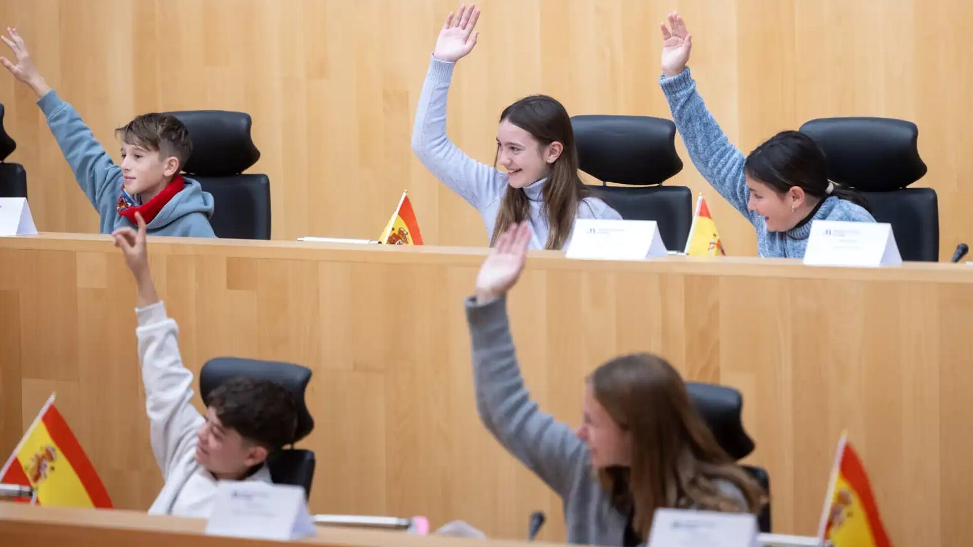 Alumnos del CEIP Velasco y Merino de Villanueva del Rosario en el pleno infantil de la Diputación de Málaga