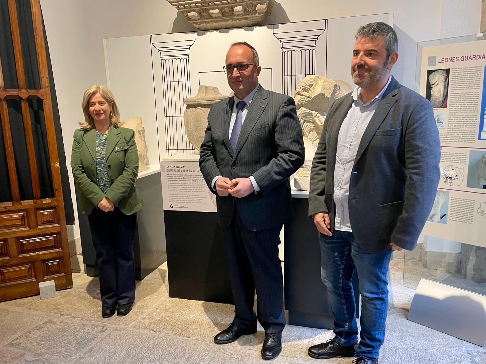 Inauguración en el Museo Arqueológico de Úbeda de la exposición temporal sobre ‘La pieza invitada’.