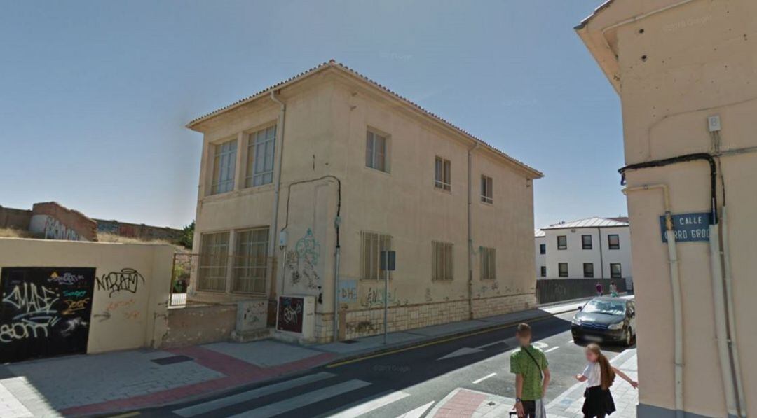 Las antiguas escuelas se convertirán en el centro de mayores de Las Quinientas