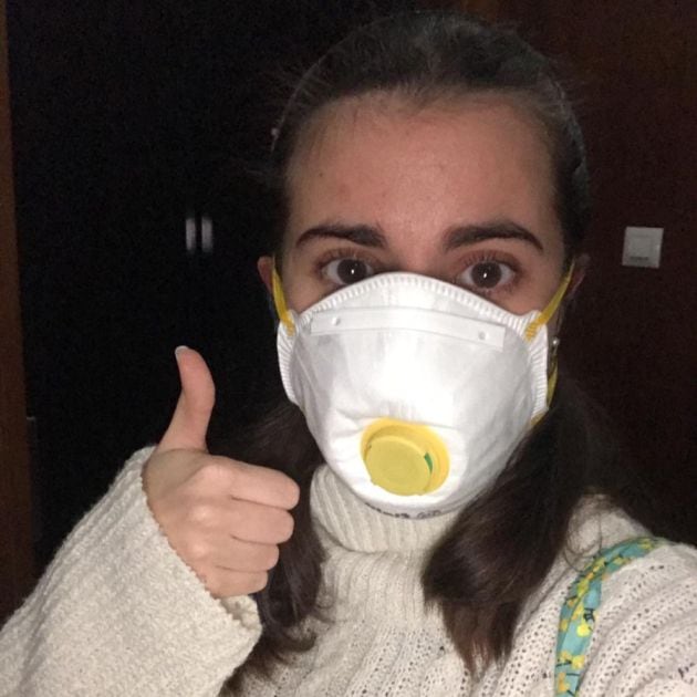 Begoña Alarcón, joven solidaria que le hace la compra a personas mayores que viven solas para que no salgan de casa durante la pandemia de Covid19 en Murcia