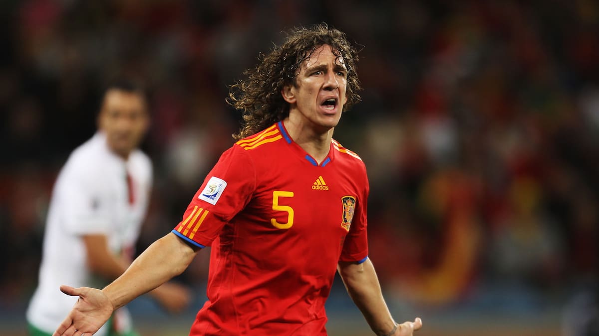Carles Puyol encabeza un acto para "hombres confundidos" que busca "recuperar la masculinidad"