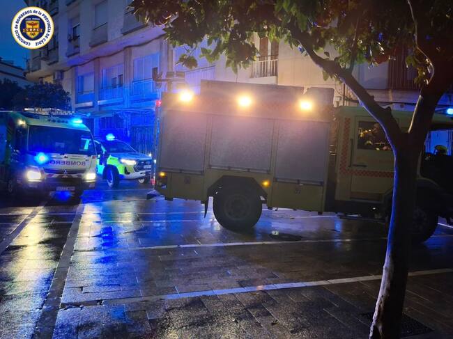 Actuación Bomberos de Jerez en la Iglesia de San Miguel
