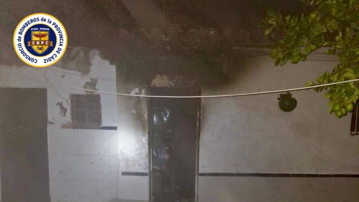Incendio en una vivienda de la calle Cantarería