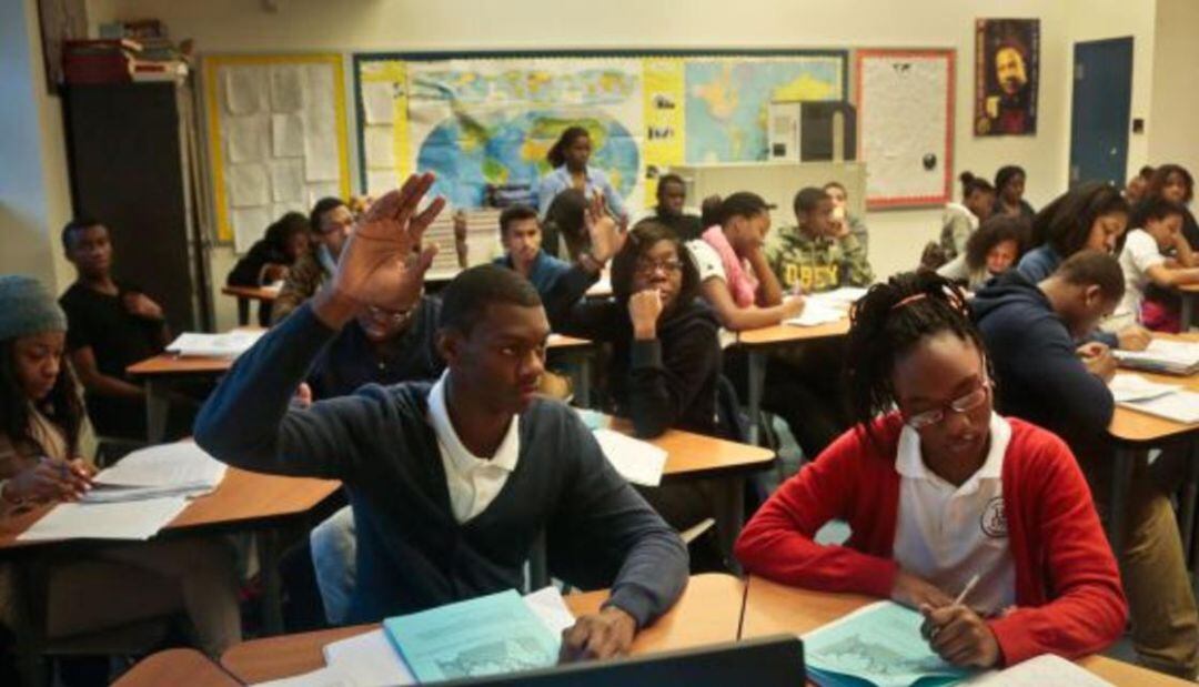 Jóvenes estudiantes estadounidenses