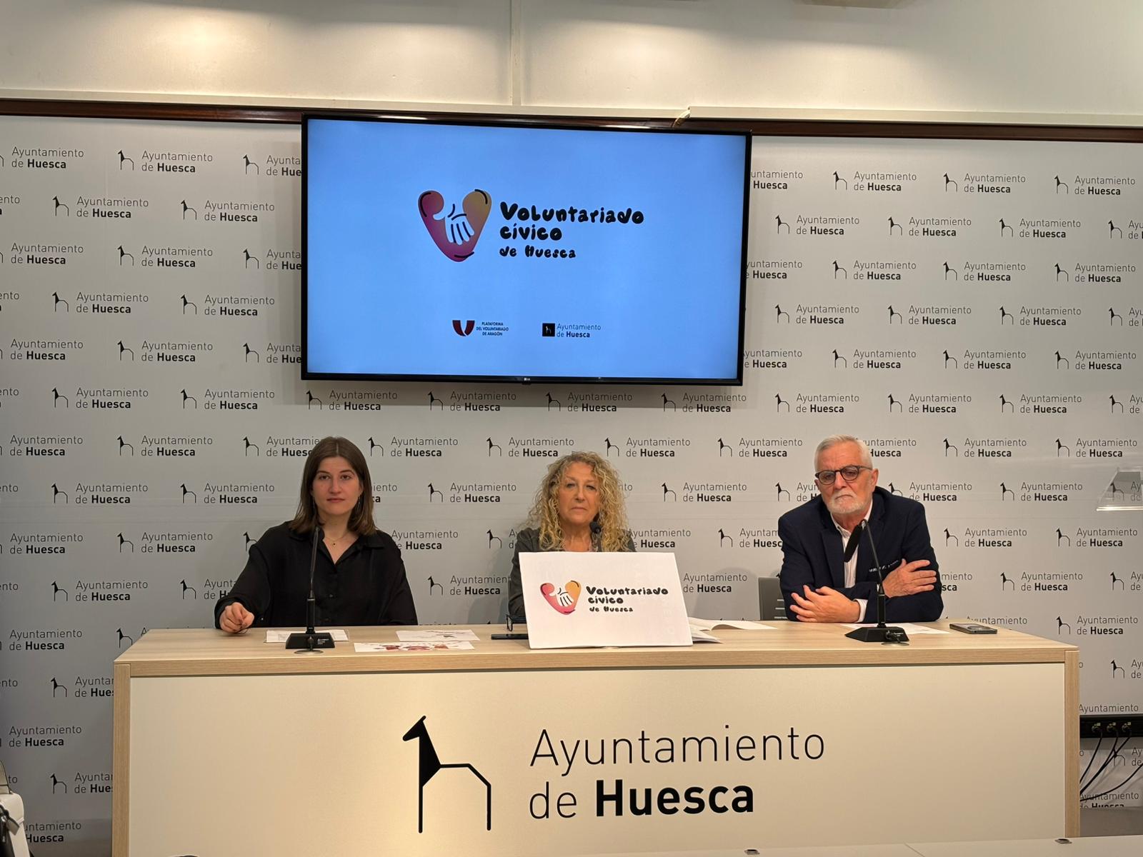 Momento de la presentación del nuevo Logo