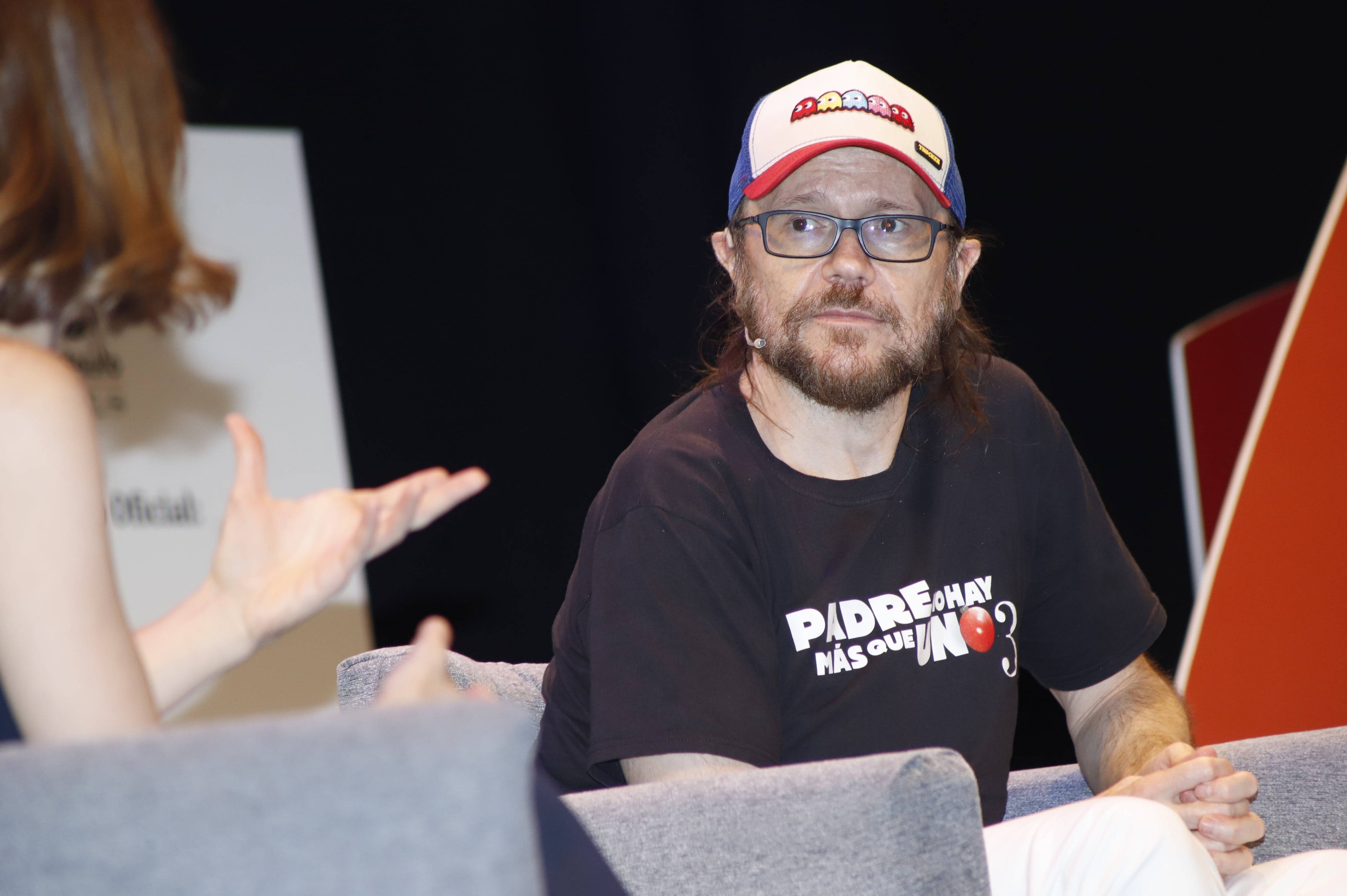 El cineasta y cómico Santiago Segura durante su intervención en el Congreso &quot;El Bienestar y el humor&quot; de Alcázar de San Juan