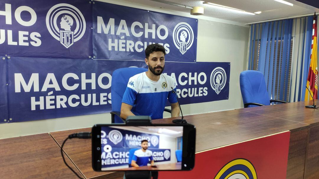 Diego Benito, en la sala de prensa del Rico Pérez