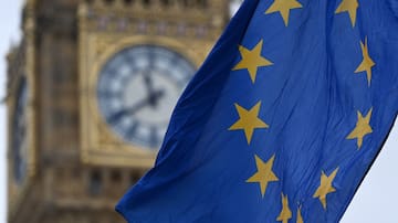 Permisos de residencia y menos personal sanitario: la vida 'posbrexit' de los españoles que viven en Reino Unido