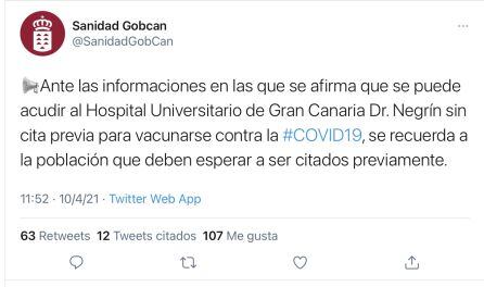 Tuit de la Consejería de Sanidad instando a la población a esperar a ser citados para vacunarse.