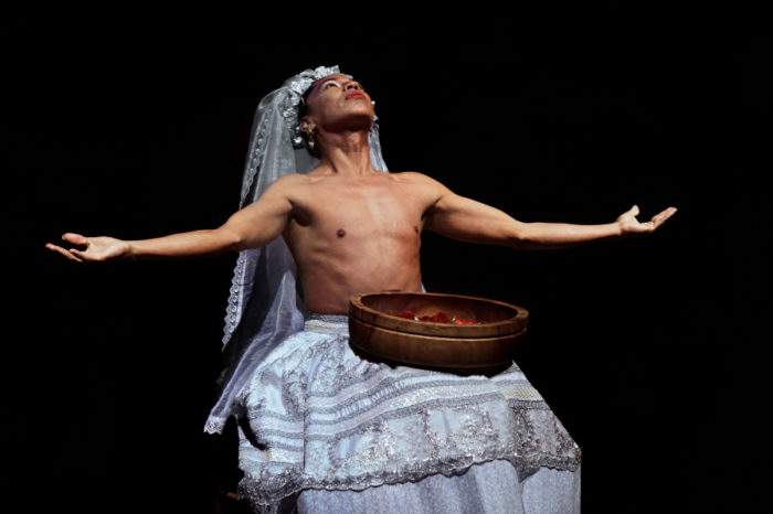 El artista de Oaxaca Lukas Avendaño