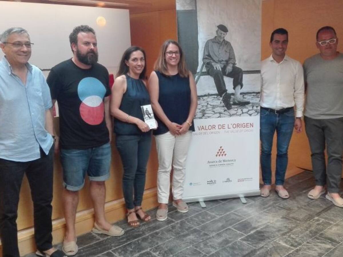 El Consell crea una marca de garantía para la 'avarca de Menorca'