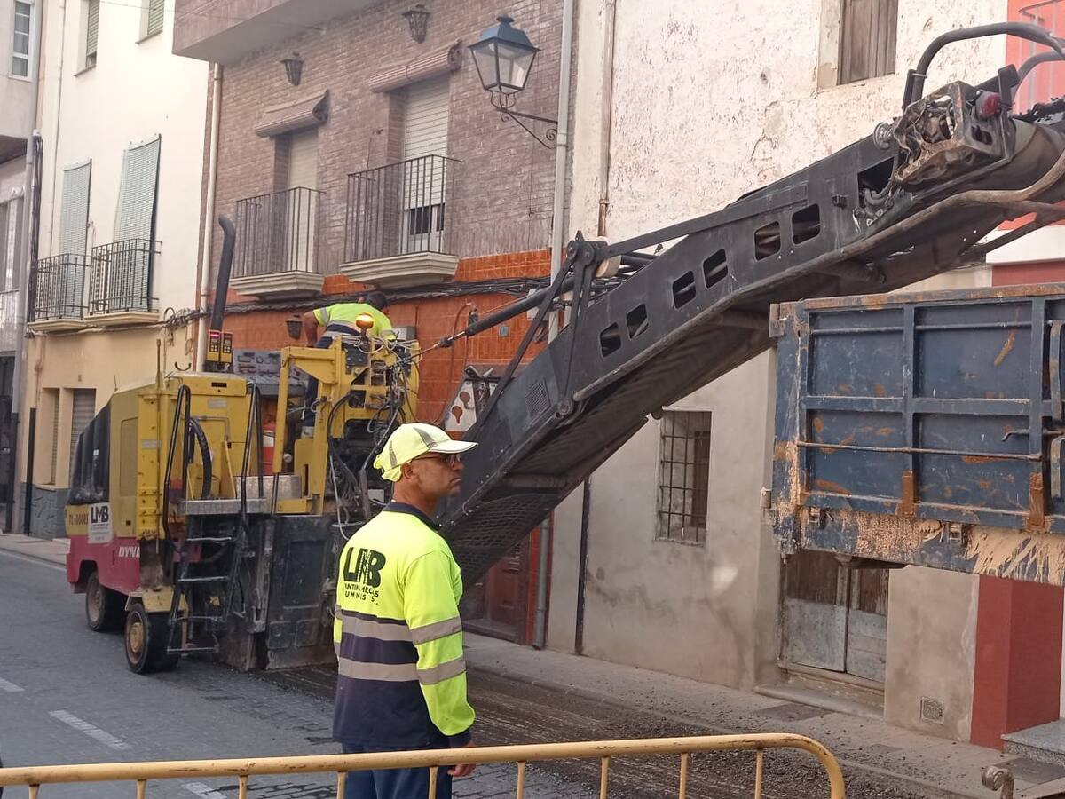 La calle La Creu de Banyeres, cortada temporalmente al tráfico