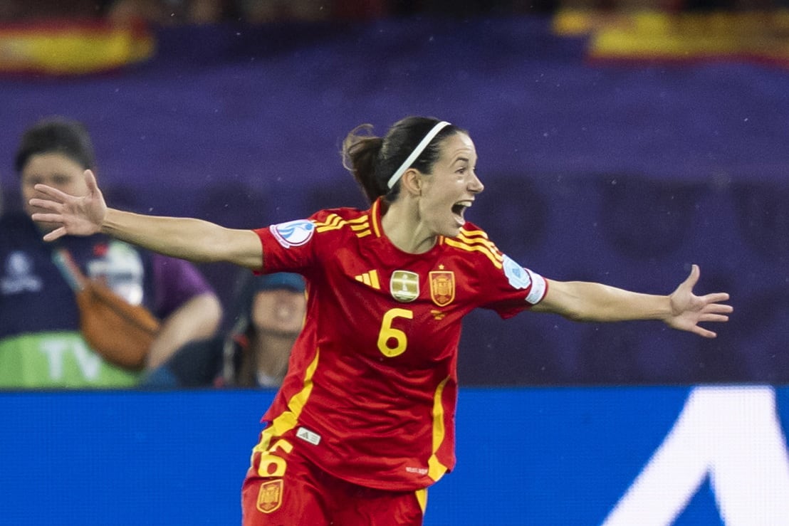 Zurich (Switzerland), 23/07/2025.- Spain's Aitana Bonmati celebrates scoring the 0-1 goal during the UEFA Women's EURO 2025 semi final soccer match between Germany and Spain, in Zurich, Switzerland, 23 July 2025. (Alemania, España, Suiza) EFE/EPA/TIL BUERGY