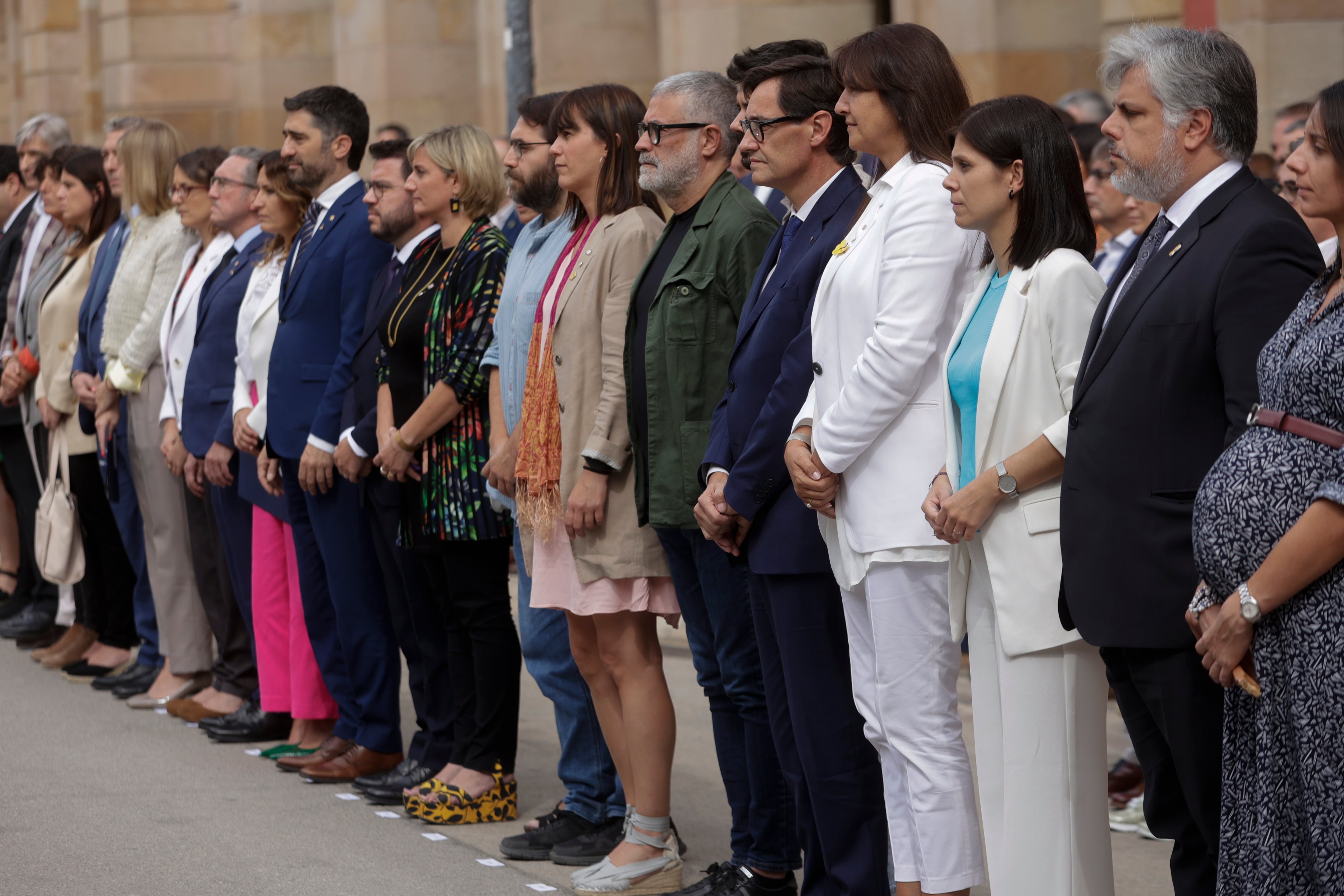 El govern de Catalunya penja d&#039;un fil