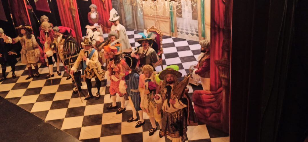 La comparsa 'La chusma selecta' en su pase de Cuartos