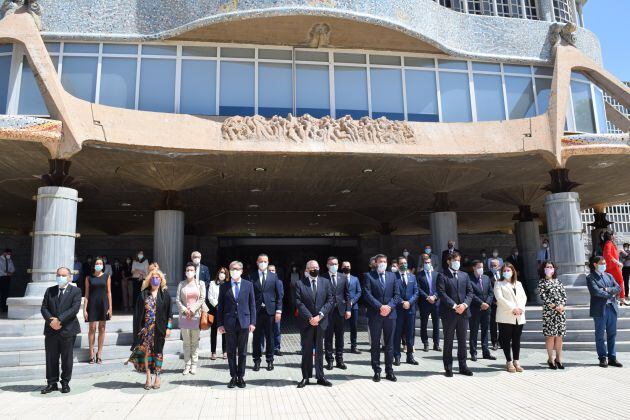 Minuto de silencio en la Asamblea regional de Murcia