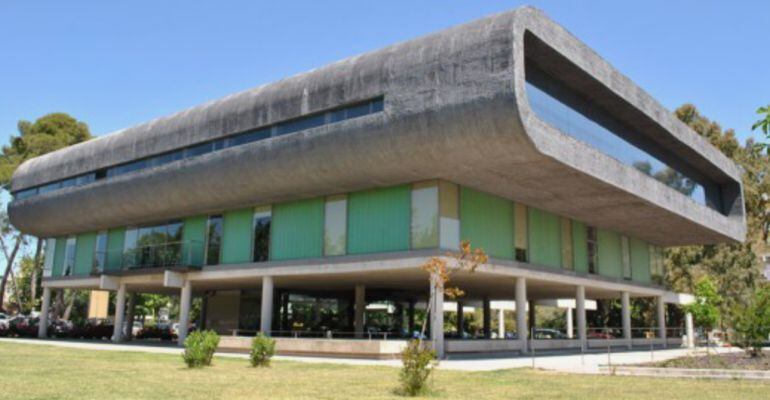 Edificio de Salud Responde en Jaén.