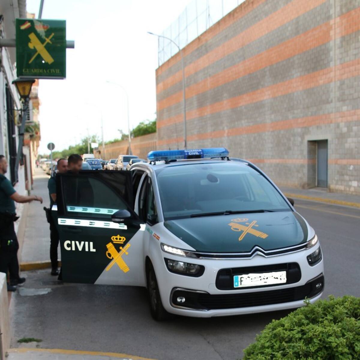 Tres detenidos por robo con violencia en una casa en Muro d'Alcoi
