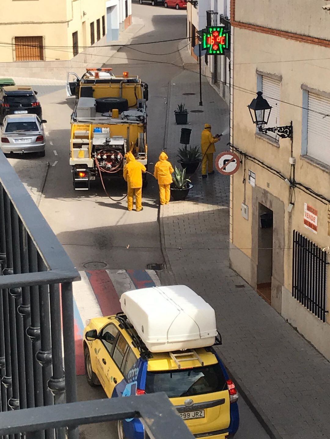 Desinfección del GEACAM en Las Pedroñeras