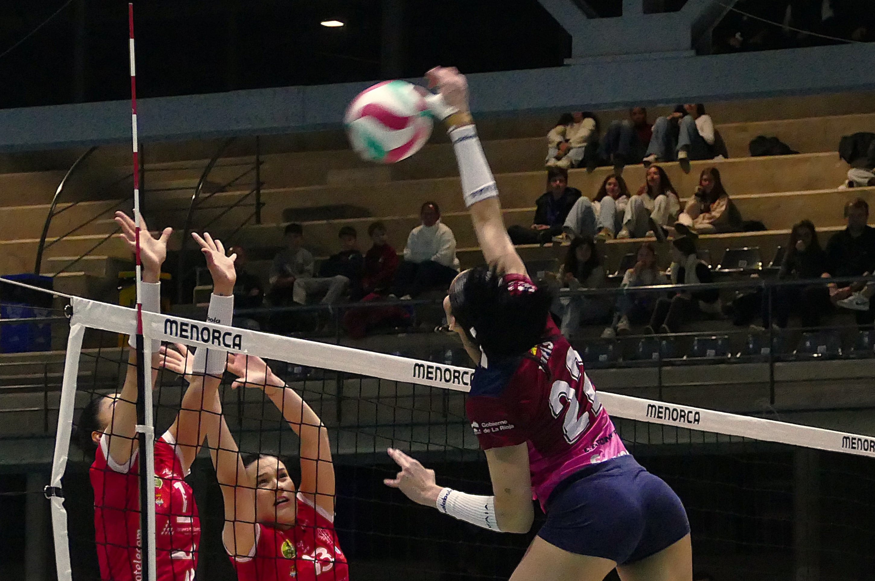 L'equip de La Rioja es va endur un merescut triomf de Ciutadella.