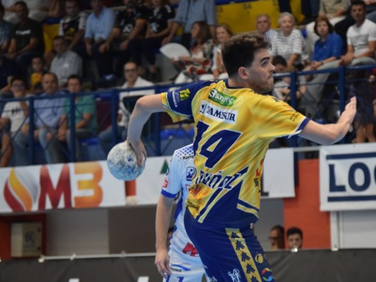 El ABANCA Ademar se fija en Javi Muñoz