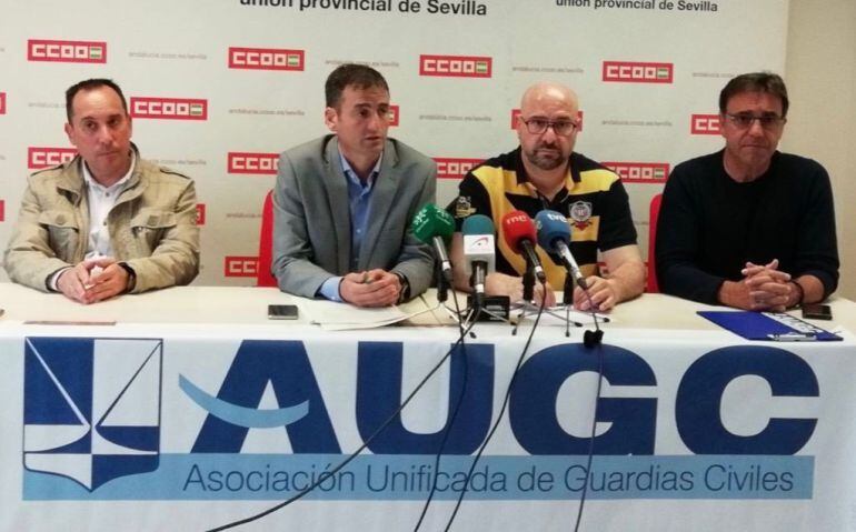 Responsables de la Asociación Unificada de la Guardia Civil.