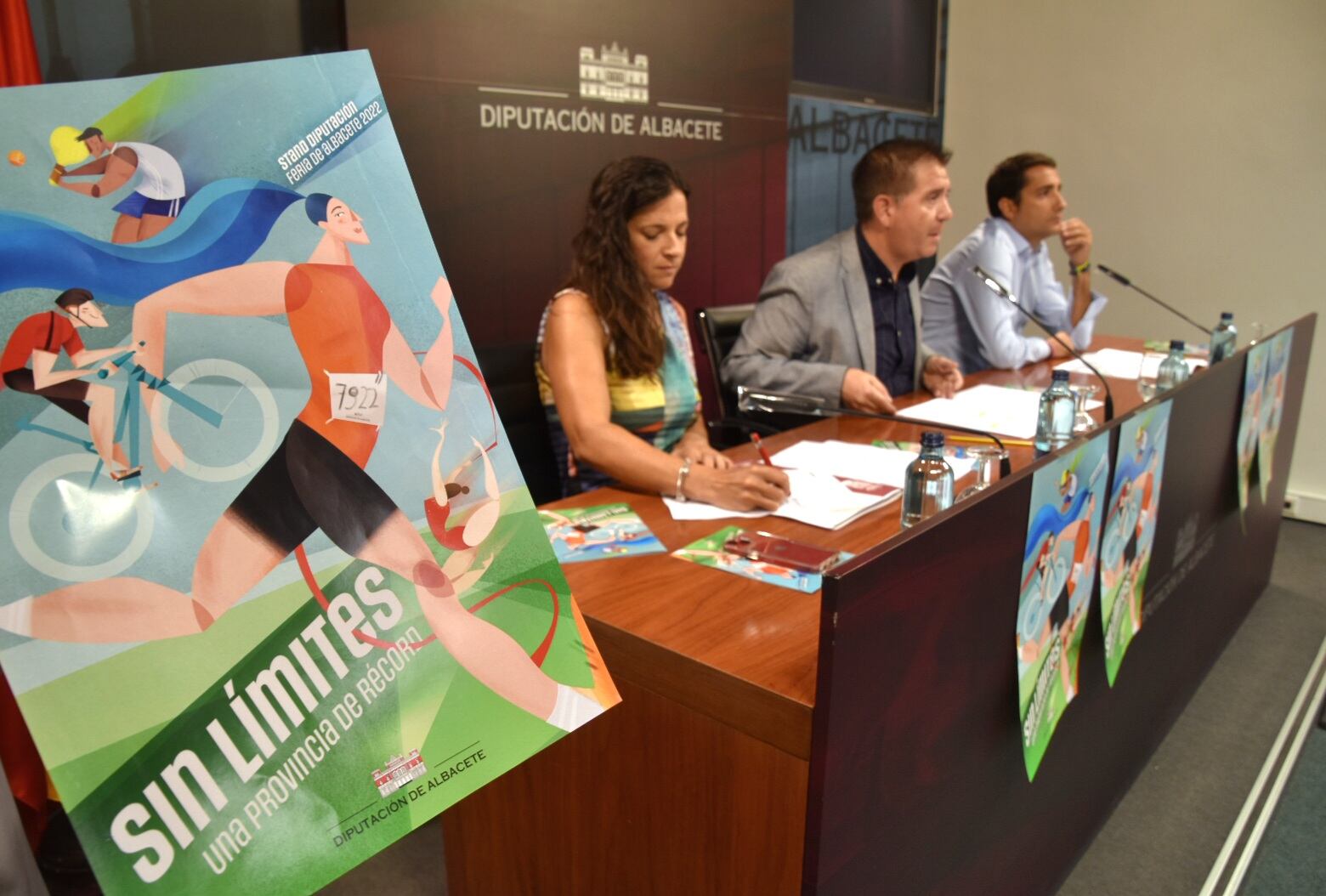 La diputada de Turismo, el presidente de la Diputación y el diputado de Deportes