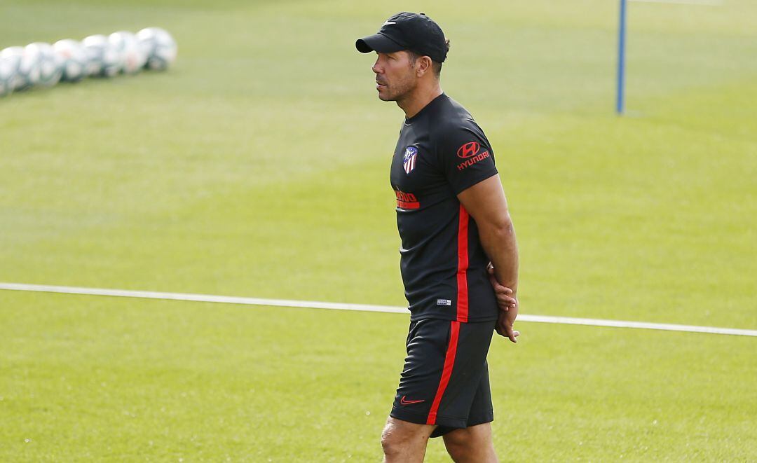 Cholo Simeone, durante el entrenamiento del Atleti