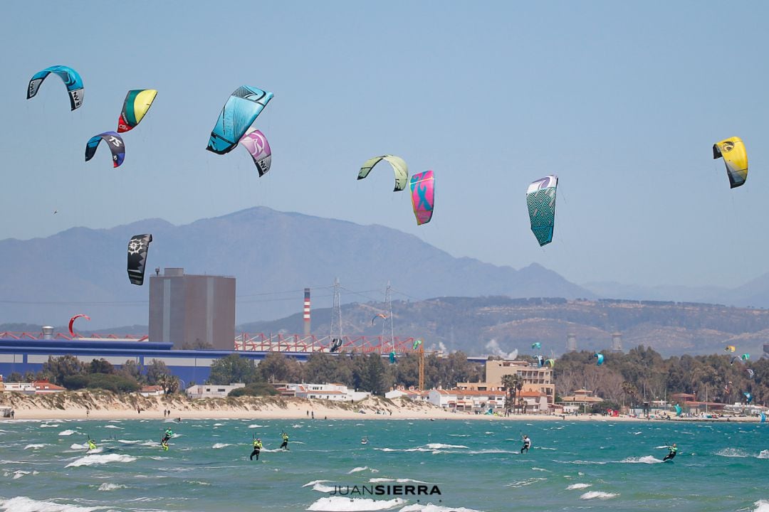 KItesurf en la Bahía de Algeciras.