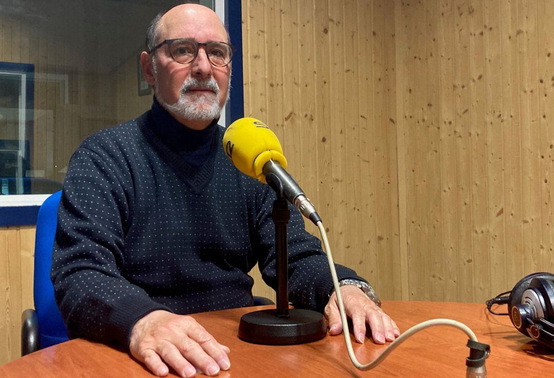 Enrique Galán, párroco de la Iglesia de la Asunción de Valdepeñas, en la sección de &#039;La BSO de tu vida&#039; 