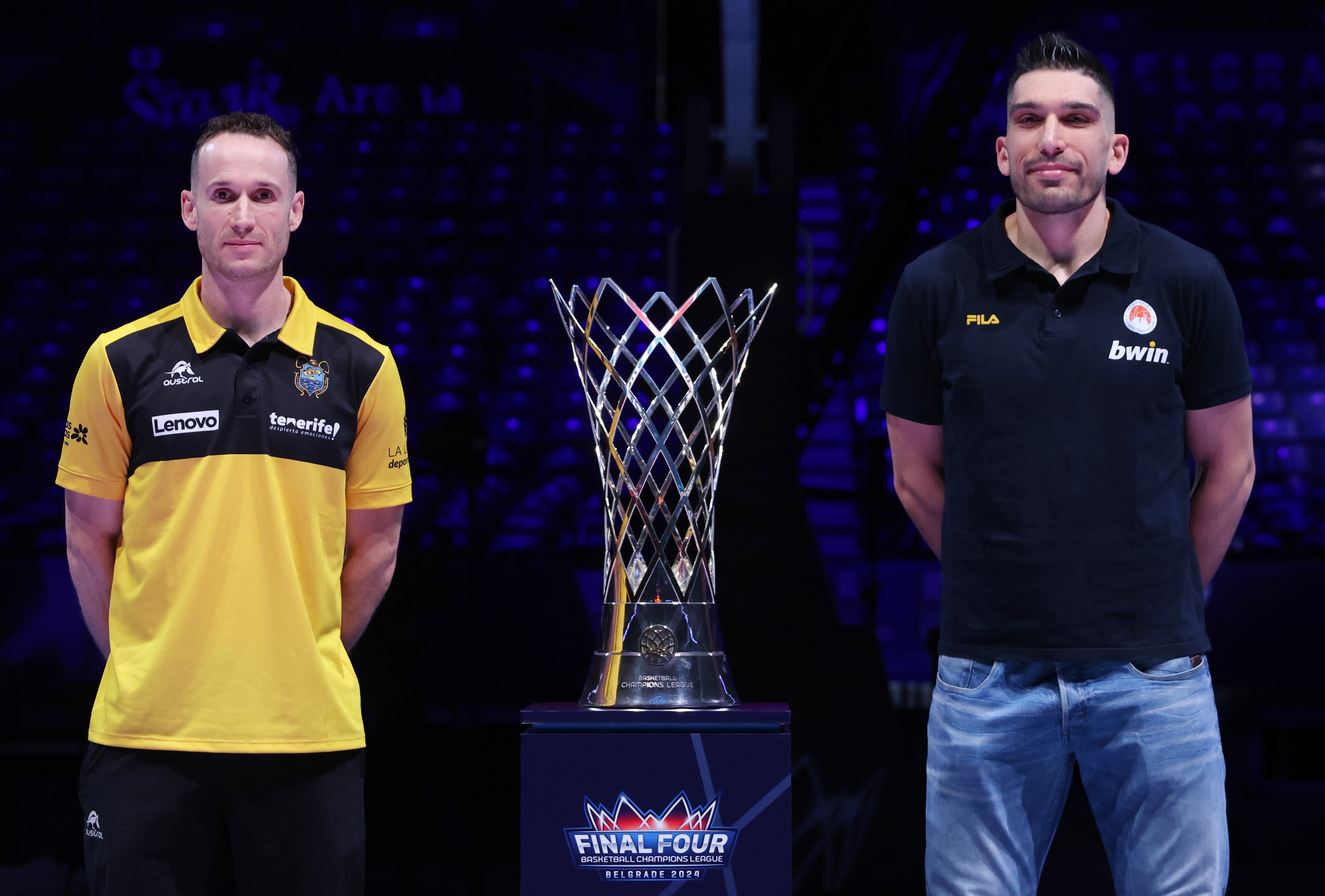 Belgrade (Serbia), 25/04/2024.- Team captains Marcelinho Huertas (L) of Tenerife, and Leonidas Kaselakis (R) of Peristeri pose for a photo during the FIBA Basketball Champions League Final Four tournament press conference in Belgrade, Serbia, 25 April 2024. FIBA Basketball Champions League Final Four tournament will take place from 26 to 28 April 2024 in Belgrade, Serbia. (Baloncesto, Liga de Campeones, Belgrado) EFE/EPA/ANDREJ CUKIC
