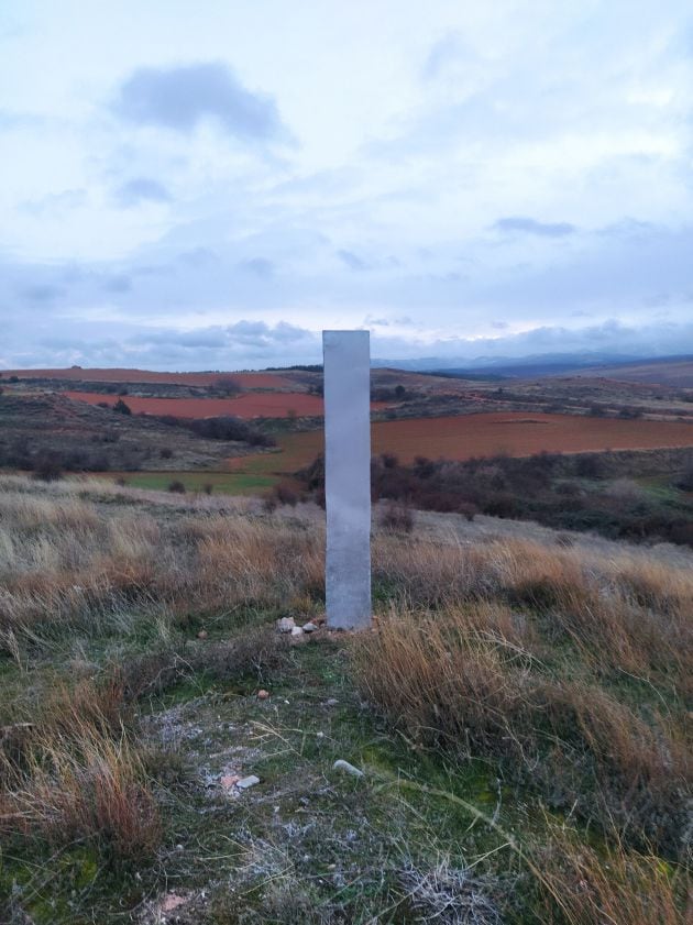 Monolito misterioso aparecido en la localidad de Ayllón (Segovia)