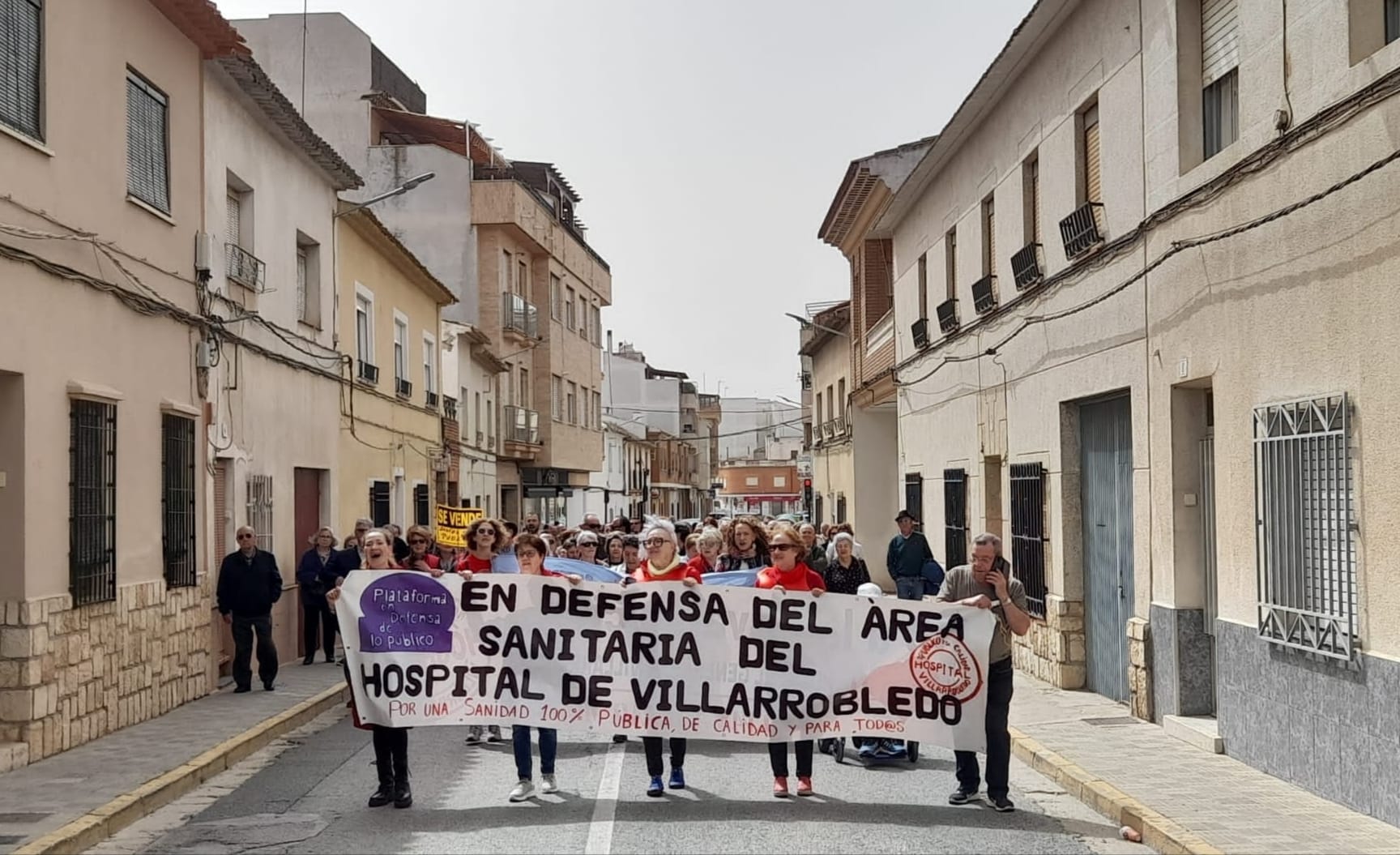 Cabecera de la manifestación en defensa de la Sanidad en Villarrobledo