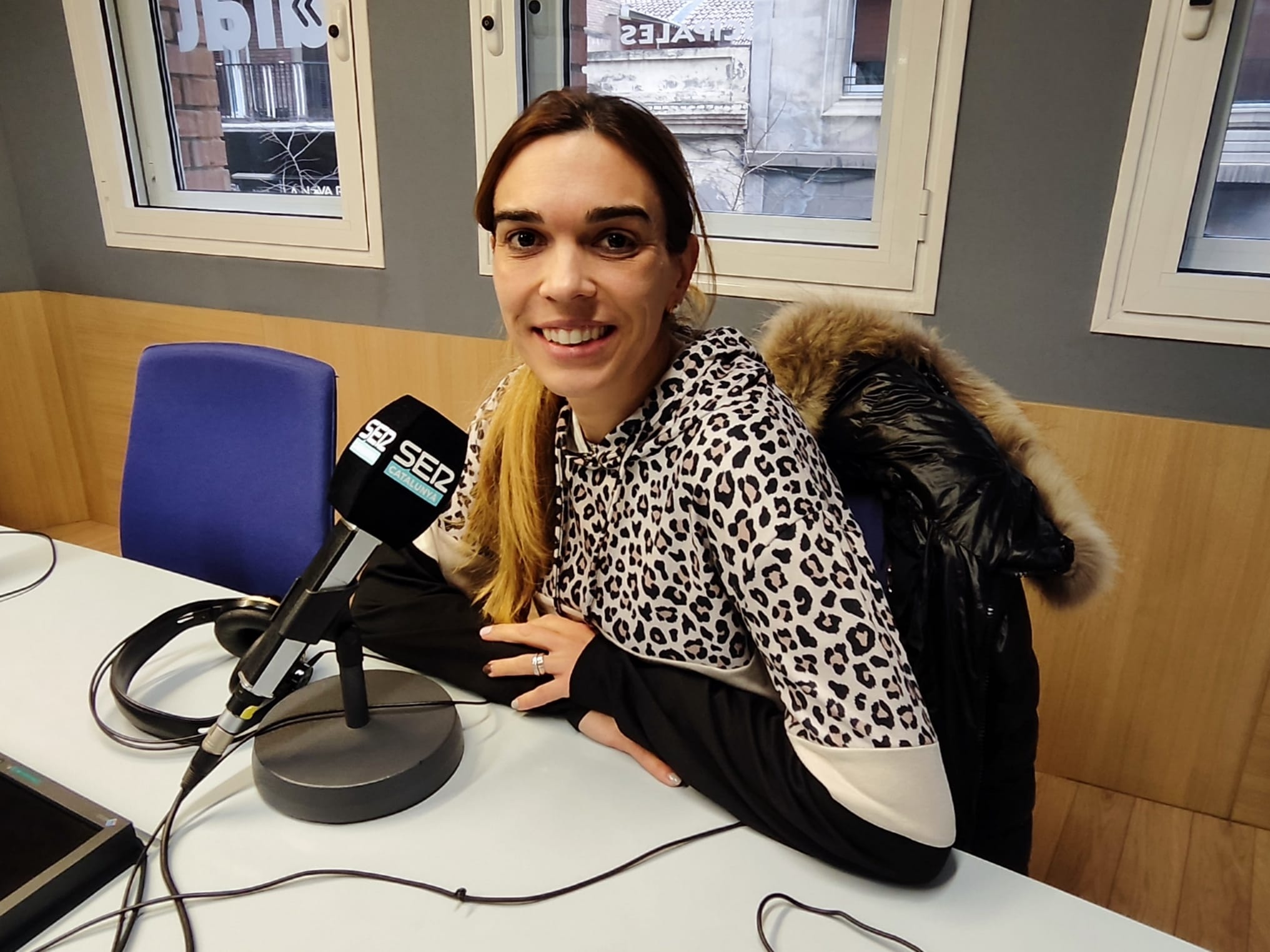 La gerent de Granes Meat Quality de Torrefarrera, als estudis de Ràdio  Lleida.