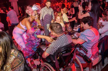 Un momento durante la gala benéfica