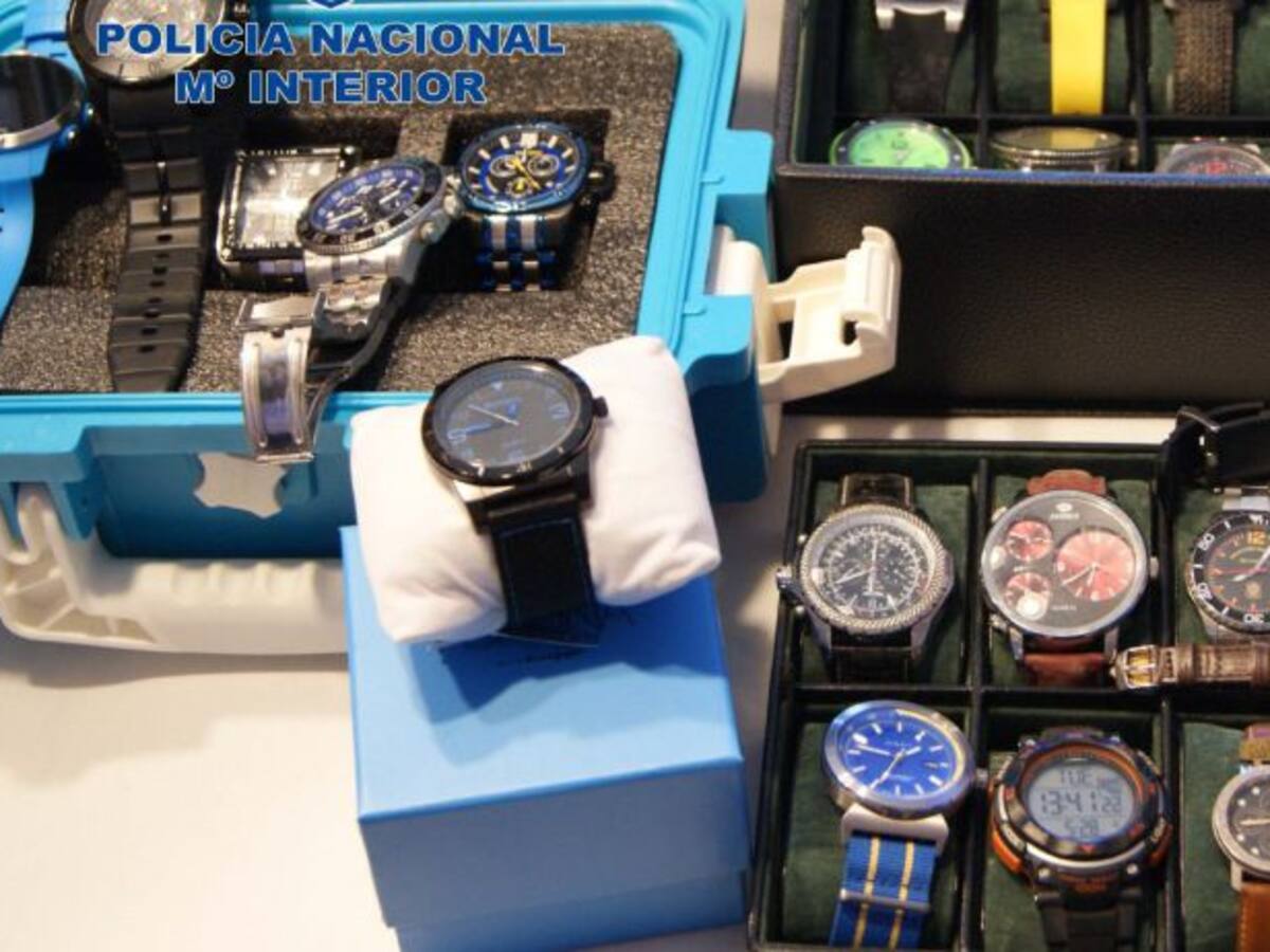 Detenida por transferir dinero de la empresa en la que trabajaba a su cuenta